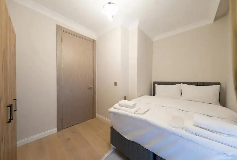 Mayer Skycon Residence In Besiktas 2 Istanboel Appartement